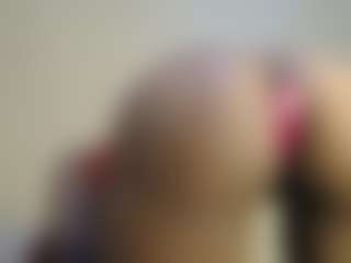 Live cam show with Diva - Petite on https://playwithruby.com