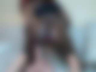 Live cam show with Diva - Petite on Big Tits