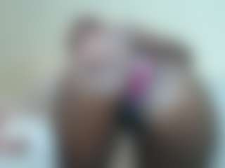 Live cam show with Diva - Petite on Sweet Sext