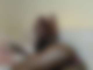 Live cam show with Diva - Black Petite on Camversity