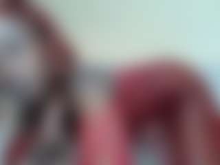 Live cam show with Diva - Brown Eyes Black on live18s.com