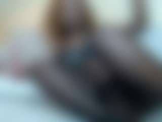 Live cam show with Diva - Black Petite on SpunkLive