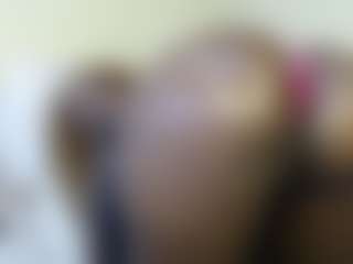 Live cam show with Diva - Black Shaved Pussy on Chatstar