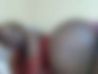 Live cam show with Diva - Ebony Squirt on realtime-chat