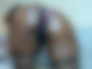 Live cam show with Diva - Ebony on Strip Flash - Live Sex Shows