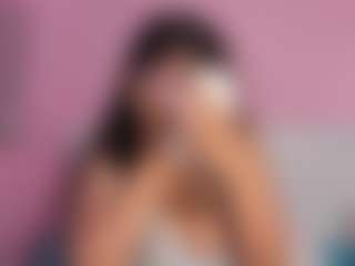 Spettacolo in cam dal vivo con Tiffanny-Rose - Living Room su Camsoda