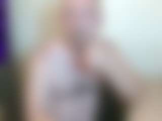 Live cam show with JohanBarker - Tease on Camsoda