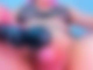 Aisha-Sanzz's Live Sex Cam Show