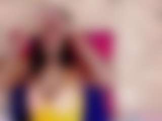 Live cam show with EroticSexyStripper - Middle Aged on Soda Cam