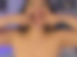 Live cam show with Kathia Hot - Fingers on madthumbs