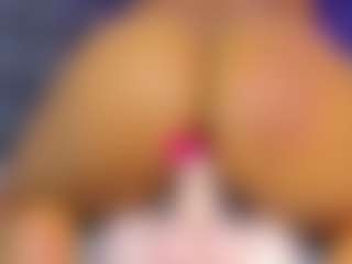 Live cam show with megan-woll - Ebony on Uber Horny | colombia