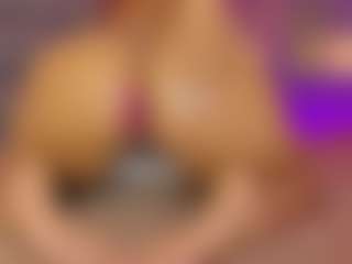 Live cam show with megan-woll - Interactivetoy on Streamer API