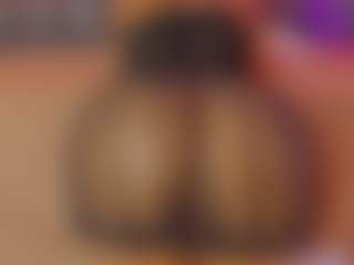 Live cam show with megan-woll - Spankass on CamwithHer