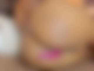 Live cam show with megan-woll - French on Streamer API | colombia