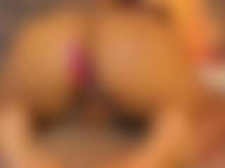 Live cam show with megan-woll - Fingerass on Fling VIP Chat