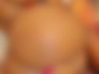 Live cam show with megan-woll - Shaved Pussy Latina on Sweet Sext | colombia