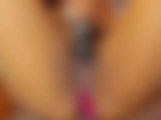 Live cam show with megan-woll - Shaved Pussy on Camsoda