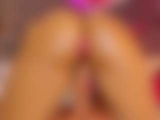 Live cam show with megan-woll - Interactivetoy Mature on fapnchat