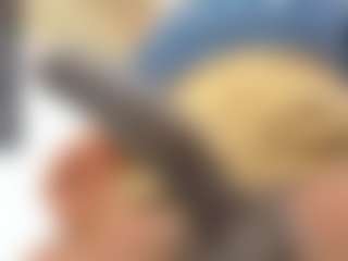 Seks show na żywo z HUGE_COCKHOT