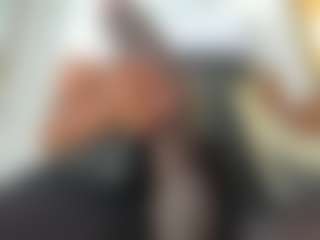 Live cam show with HUGE_COCKHOT - Colombia on thefappeningchat.com