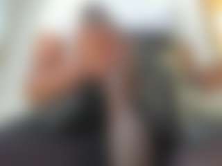 Эротическая трансляция с HUGE_COCKHOT — Uk на Camsoda | colombia