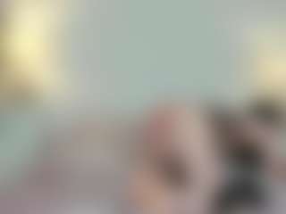 Live cam show with valeriasecret - Smoking on madthumbs