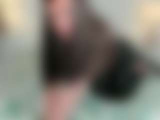 Live cam show with valeriasecret - Smoking on Dolls Live
