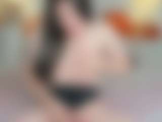 Live cam show with valeriasecret - Average on Cam Slut