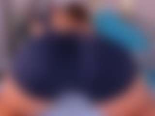 Live cam show with mila saenz - Public on Hubzter Live