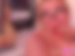 Live cam show with kimberlin-cam - Messy on Camsoda