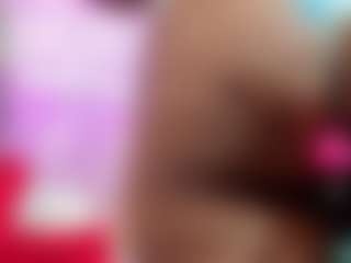 Live cam show with ebony-priincess - Ebony on Milfs Live