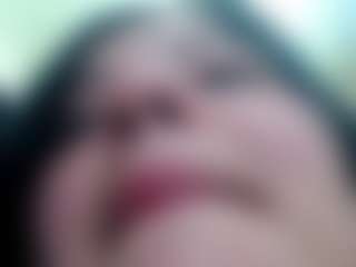 jullymessyy's Live Sex Cam Show