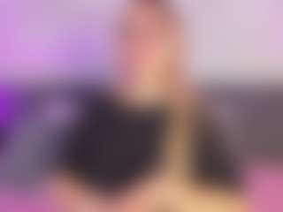 Live cam show with Curvy Misha - Bikini on SquirtSoMuch