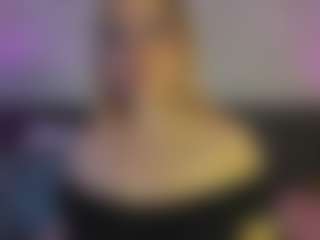 Curvy Misha's Live Sex Cam Show
