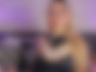 Live cam show with Curvy Misha - Blowjob on xplaylive.com