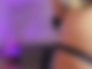 Curvy Misha's Live Sex Cam Show