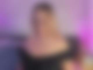 Live cam show with Curvy Misha - Ass Bouncing on madthumbs