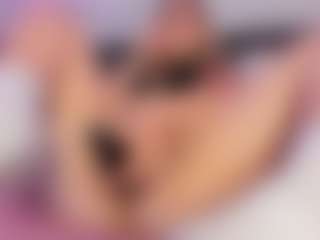 Curvy Misha's Live Sex Cam Show