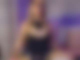 Live cam show with Curvy Misha - Blonde Hair on Camsoda