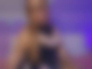 Live cam show with Curvy Misha - Blonde Hair on Camsoda