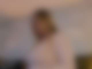 Curvy Misha's Live Sex Cam Show