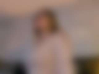 Curvy Misha's Live Sex Cam Show