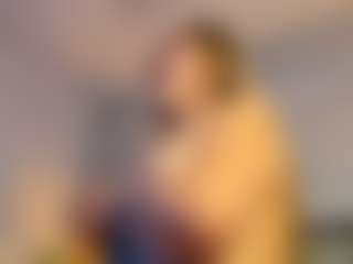 Curvy Misha's Live Sex Cam Show