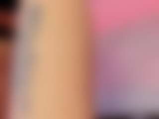 Live cam show with Curvy Misha - Bikini on AdultVida.com