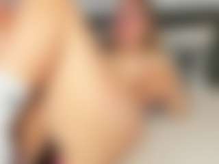 Live cam show with Curvy Misha - Dildo on Lustler