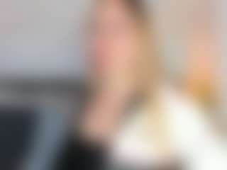 Live cam show with Curvy Misha - Tattoos Blonde Hair on PervPlay.com