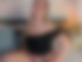 Curvy Misha's Live Sex Cam Show