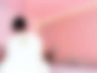 Live cam show with Ximena-Case - Skinny on CamwithHer