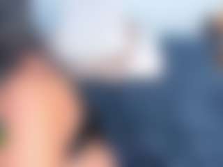 Live cam show with Ximena-Case - Strip on Camsoda