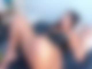 Live cam show with Ximena-Case - Athletic Strip on Camsoda